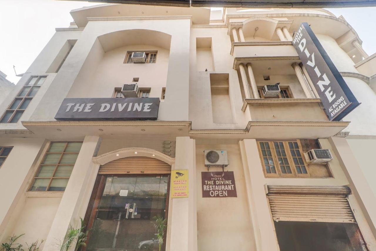 Capital O Divine Hotel Amritsar Exterior photo